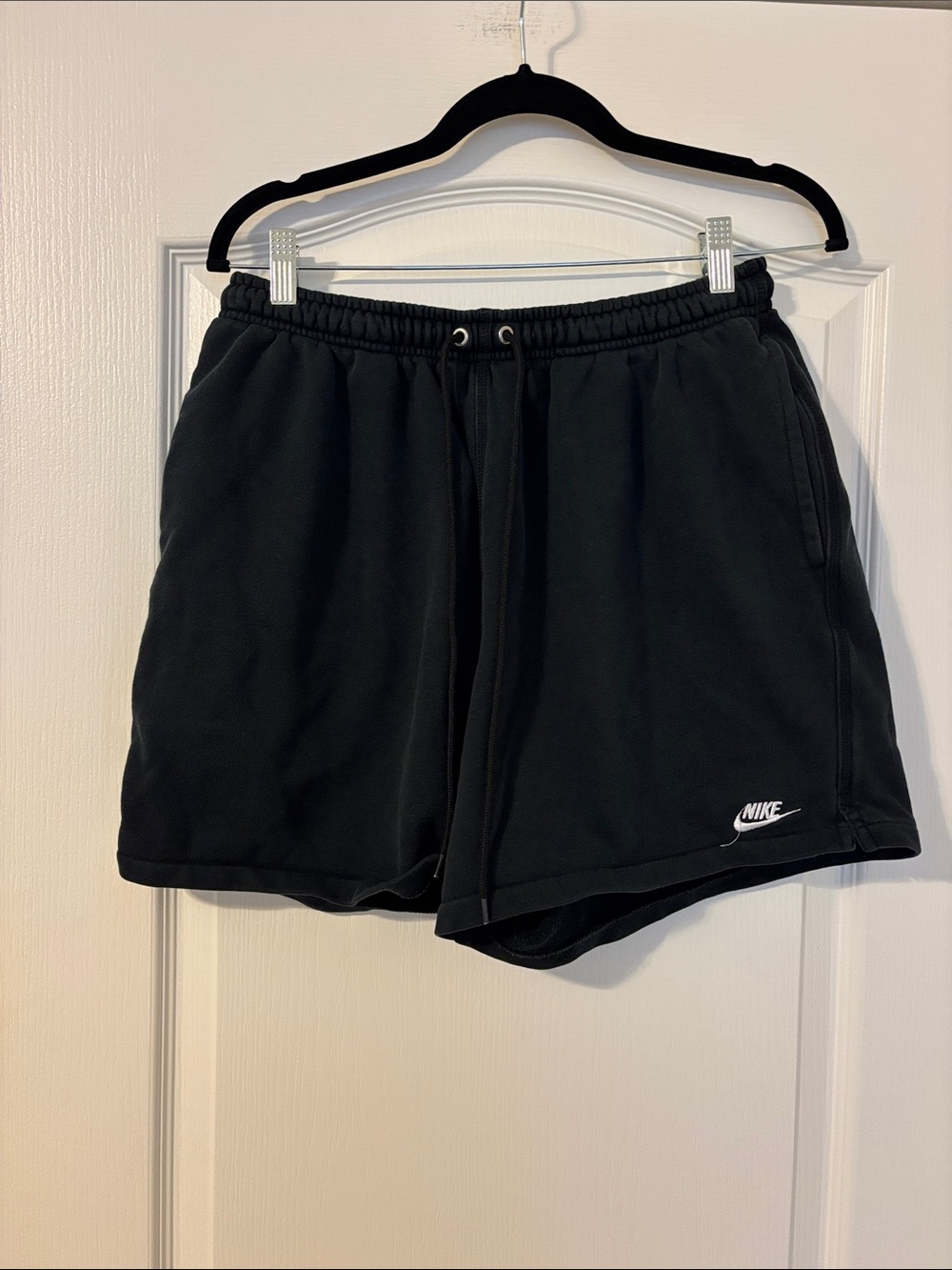 Nike Black Athletic Drawstring Shorts with Side Pockets